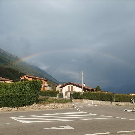 Lake And Mountains ValtellinaDubino エクステリア 写真