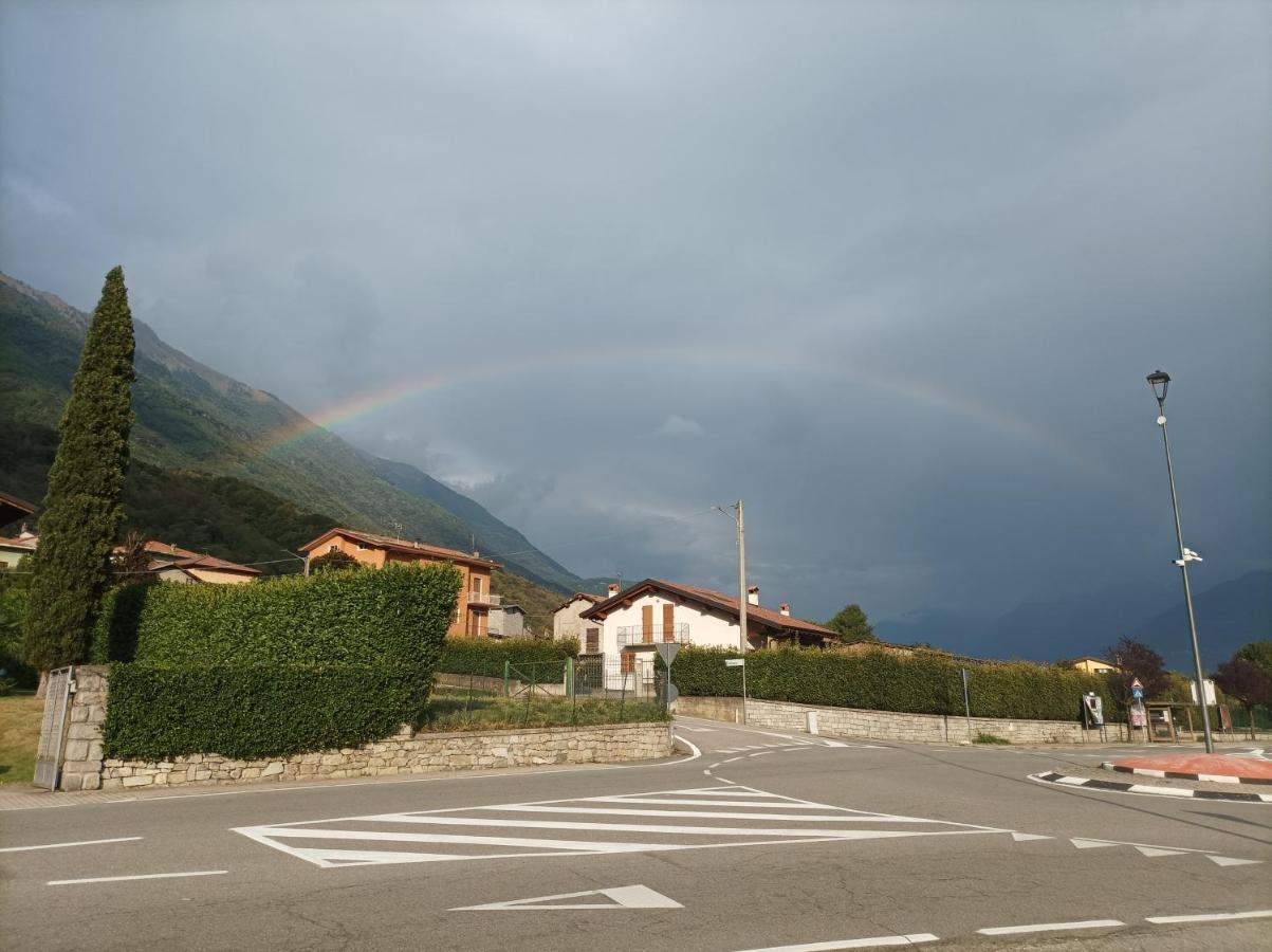 Lake And Mountains ValtellinaDubino エクステリア 写真